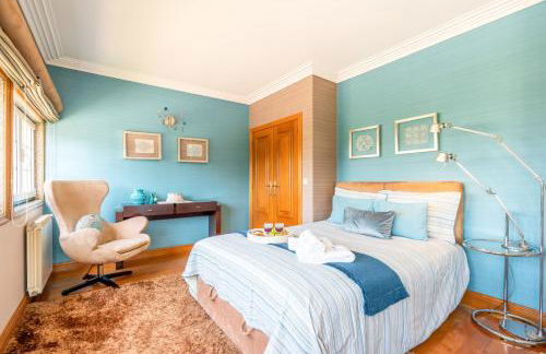 HostWise - Modern Villa & Shared Pool in Paredes - Foto 18