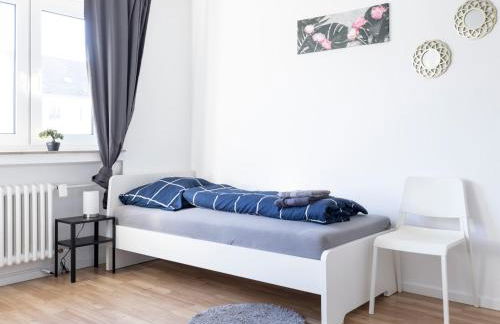 VAZ Apartments Home-at-Work für Monteure und Fachkräfte TV, WLAN, Balkon, Küche, Parkplatz - Foto 3