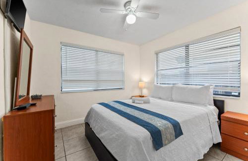 Spacious 5BR Home with Pool, Near Downtown & Beach - Foto 36