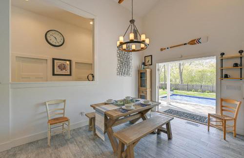 Distinctive Hamptons Home with Pool Near Bay, Ocean - Foto 8