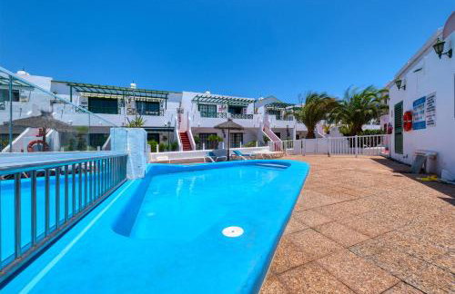 Apartment La Vela Azul - Pool & Tennis - Free AC & Good WIFI - By Lanzarote Vacation Homes - Foto 24