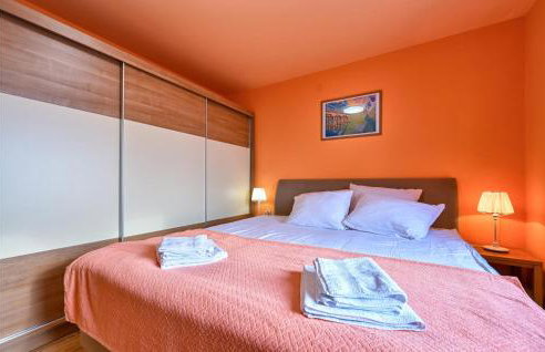 Gorgeous Home In Plesivica With Wifi - Foto 27