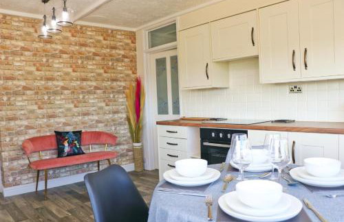 Coastal retreat surrounded by open countryside - Foto 17