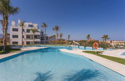 Luxury 2BR Seaviews - Santa Barbara Heights - Photo 24