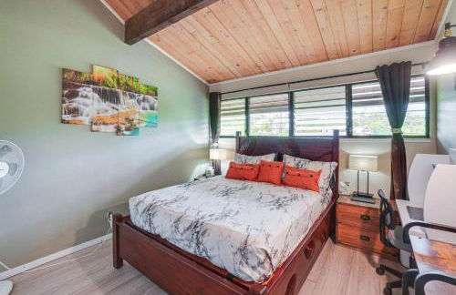 Molokai Island Loft Lanai, Pool and Walk to Beach! - Foto 13