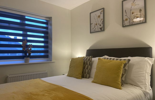 Gladstone Apartments by Bluebell Rooms - Photo 27