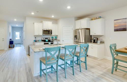 Walk to Beach and Pool Windmark Beach Home! - Foto 8