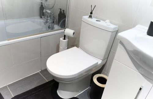 Modern 2 Bedroom Near O2 - Foto 6