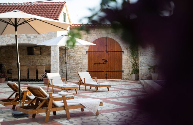 Villa Jokić Dvori - Photo 32