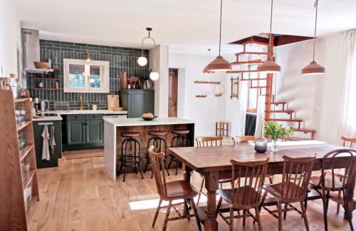 La Diligence, gîte de caractère au cœur d'Arbois - Foto 2