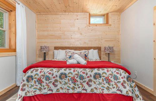 Secluded Cabin with Quality Furnishing and Hot Tub - Foto 50