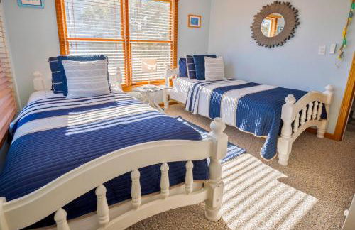 Waterfront luxury w-beach resort-pool-golf-tennis-fishing & views! - Foto 62