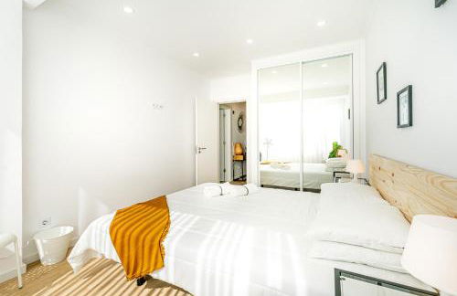 Two bedroom apartment close to train station by Lisbon with Sintra - Foto 9