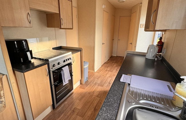 3 Bed Caravan - Sleeps 8 - Pet Friendly, Parking - Foto 6