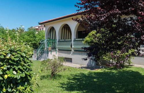 Holiday House OLIVE GROVE with pool and garden - Foto 16