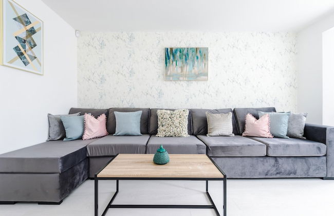 4 Bedroom 3 Bathroom Contractor Home MCR - Foto 14