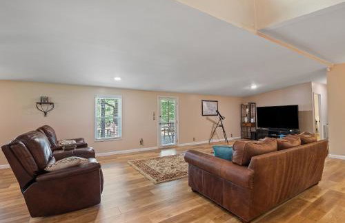 Rocking W - Screened In Porch And Lakeside Fire Pit! - Foto 21