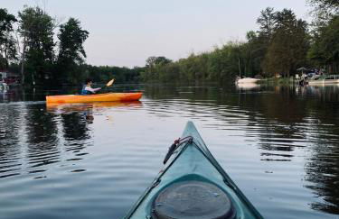 Paradise Island escape Riverfront in Clay, NY - Foto 3