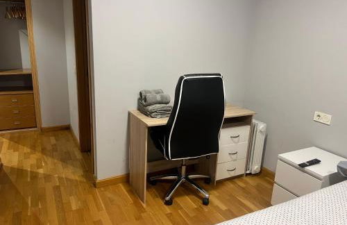 Bonito piso zona hospital con garaje - Foto 7