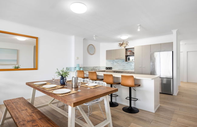 Noosa Outrigger Beach Resort - Photo 25