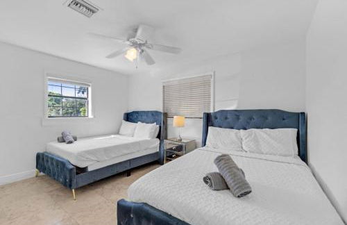 Stunning Hollywood Pool Home - Foto 26