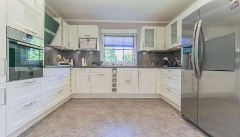 Ferienhaus Cottbus, Garage, große Sonnenterrasse, Kamin, 4 Zimmer, Ankleidezimmer - Foto 5