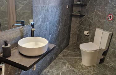 FlyHome Apartments near the Airport - Photo 32