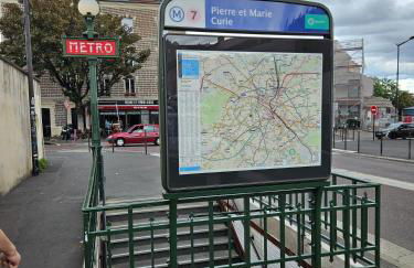 STUDIO 22M2 A IVRY/SEINE-A 200 METRES DE PARIS. PROCHE METRO 7 - Foto 7