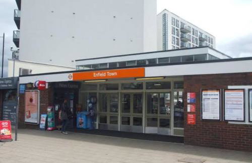 Homefield Haven - Photo 5