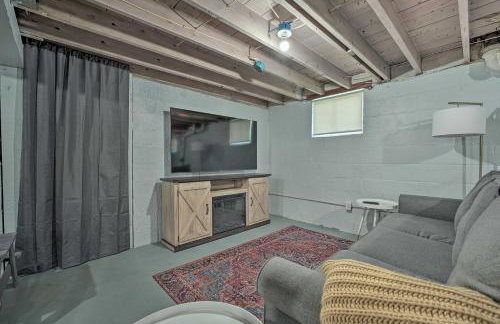 Benton Harbor Gracie Cottage with Hot Tub and Yard! - Foto 13