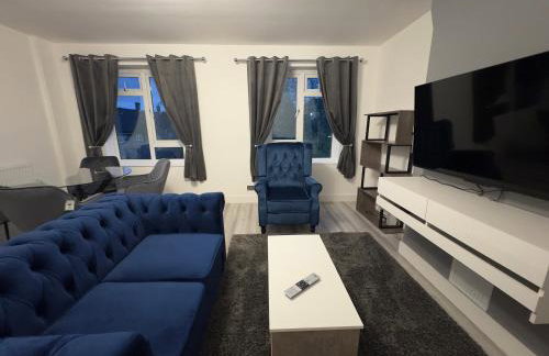 Stylish 2BR, Fast Wifi with balcony - Photo 20