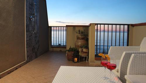 Eolie all'orizzonte - Foto 4, Shower