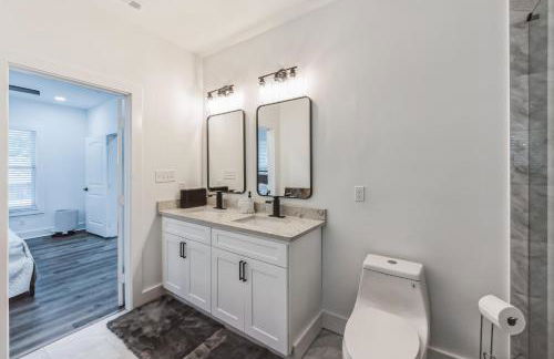 Centrally Located Home in Atlanta-10 Mins from GA Aquarium, Mercedes Benz Stadium, & Much More - Foto 7