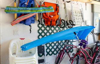 SERENE & ATTRACTIVE 3BR HEATED POOL/SPA HOME - Photo 39