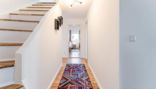 Neues Haus ,11 Betten, völlmöbliert mit Parkplätzen, Garage und Garten - Foto 4