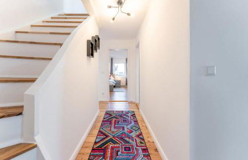 Neues Haus ,11 Betten, völlmöbliert mit Parkplätzen, Garage und Garten - Foto 4