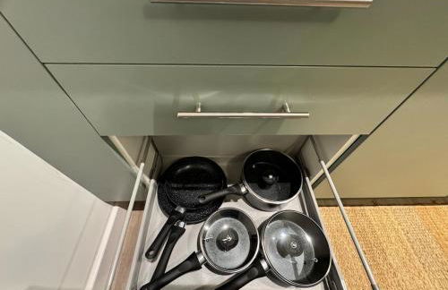 Town centre 1 Cozy king size bed ensuit shower - Foto 18