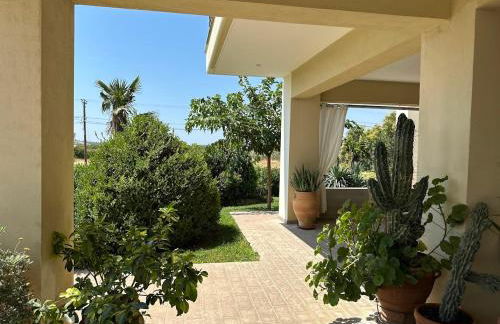 Comfortable Home - Photo 27