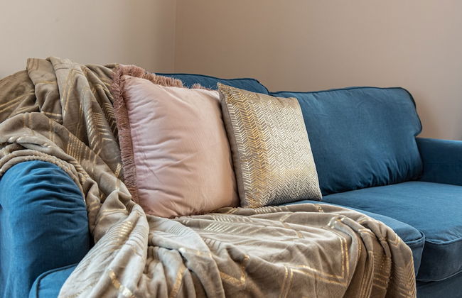 JOIVY Sophisticated Flat W/ Desk - Foto 33