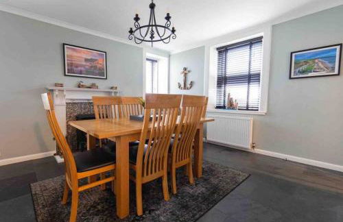 Hill Crest - Clifftop Escape with Sea View - Foto 42