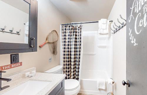 Little Red Lakeside Cabin - Foto 19