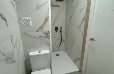 Acogedor Ático en el Corazón de Formigal - Esquía sin llaves - Foto 10