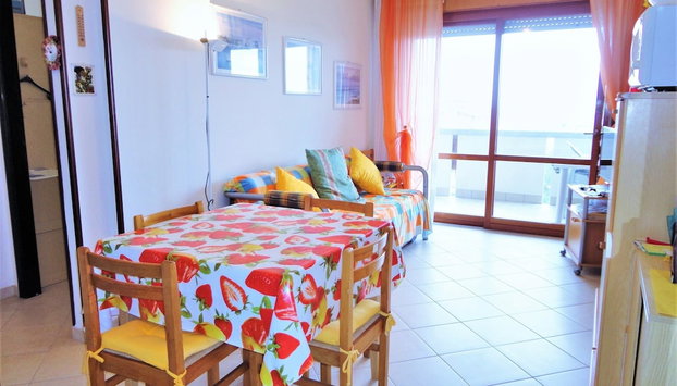 Holiday Home in Caorle Near Spiaggia Tartaruga - Foto 5, Sala de estar