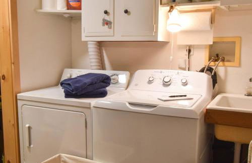 5 Min to Beach Yard w Fire Pit - Foto 23