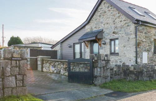 Ysgubor Ddegwm Bach - Foto 1