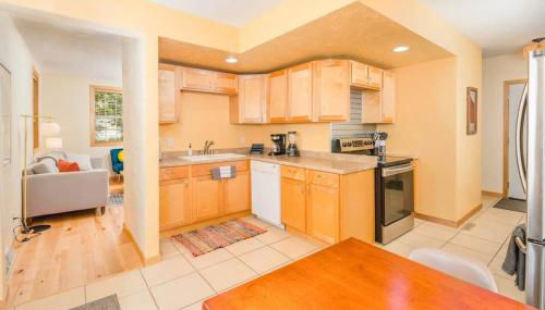 Downtown 2BR Home - Lawrence University College Ave - Foto 4