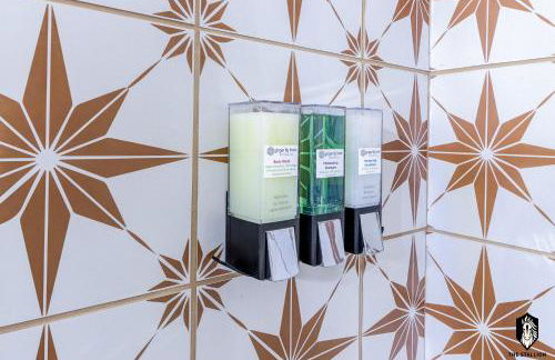 The Stallion #209 - Walk to Museums, Luxe Loft with free gated & covered parking - Foto 23