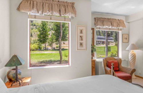 Palisades Tahoe Lodge Rentals Studio #143 - Foto 6