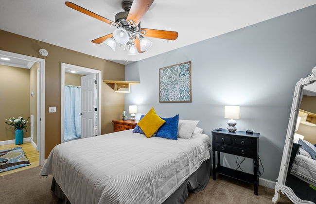 Bradley Bungalow Sleeps 11 Sevierville - Foto 5