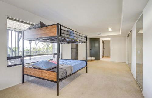 Spacious Camano Home with Hot Tub and Water Views! - Foto 25